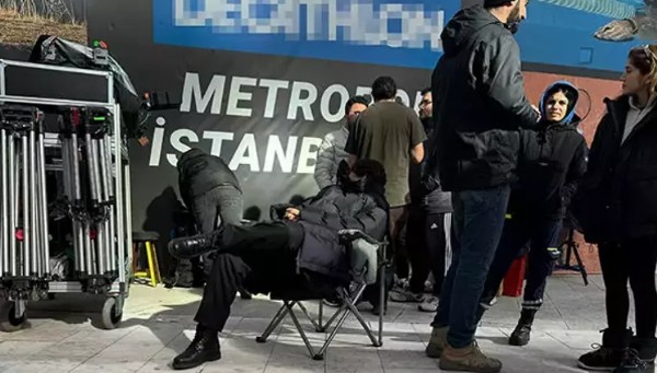 'Yalı Çapkını' setinde şekerleme!